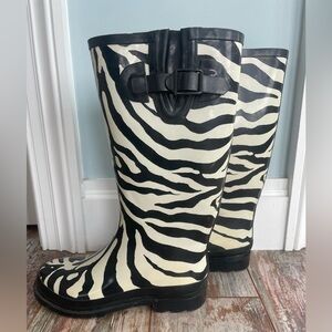 Zebra Print Rain Boots Size 8 Excellent Condition